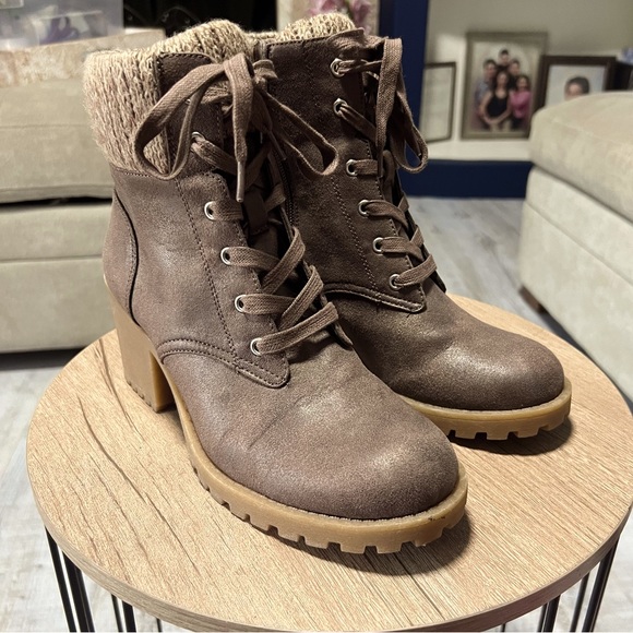 Sun + Stone Shoes - Sun + Stone Romina Lace up Hiker Booties 7.5 chunky block heel memory foam